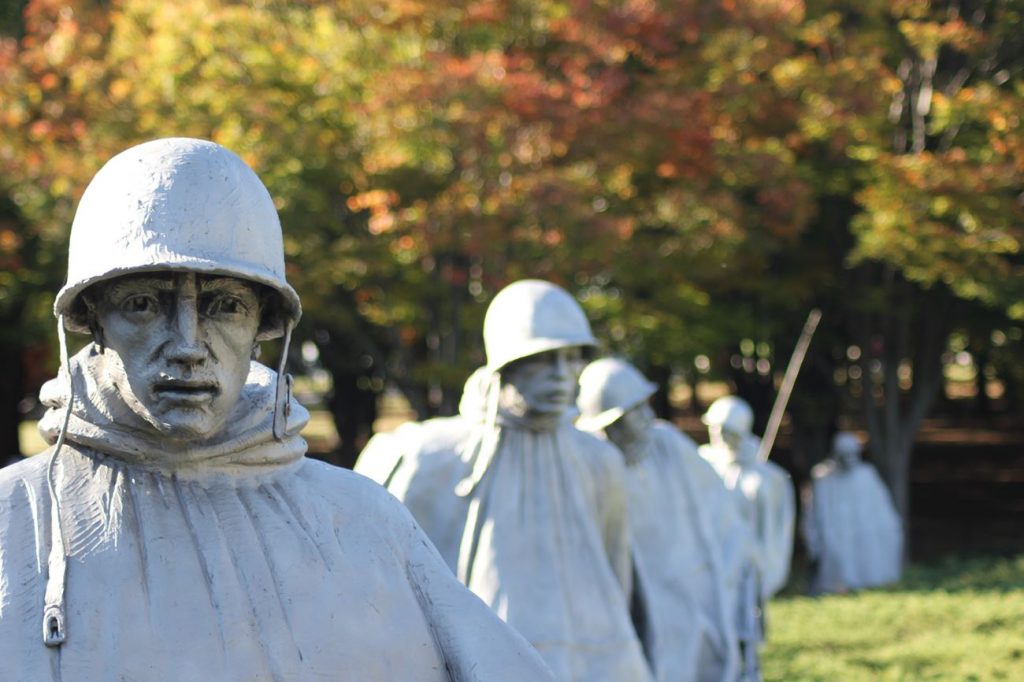 photo de près des soldats au Korean War Veterans Memorial